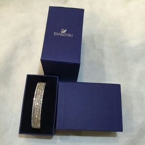 SWAROVSKI NEW YORK BANGLE CRY/STS BANG 6.5 cm
